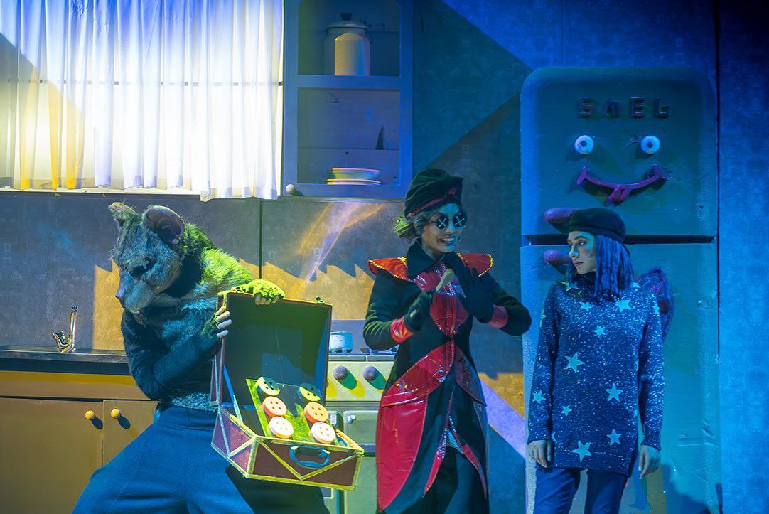 نمایش کورالاین ؛ پردیس سینمایی باغ کتاب تهران