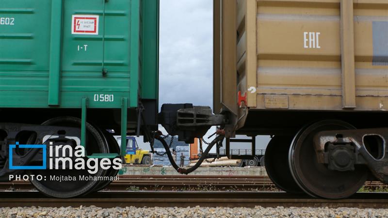 نخستین محموله میلگرد صادراتی از قم به ترکیه بارگیری شد