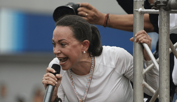 برنده صلح نوبل: به ونزوئلا حمله کنید