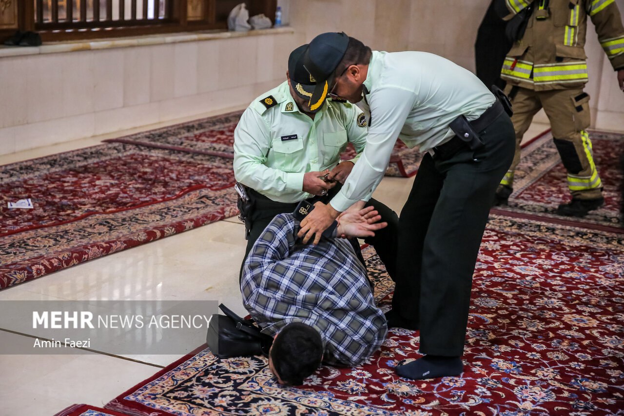 مانور امداد و نجات در حرم شاهچراغ(ع)