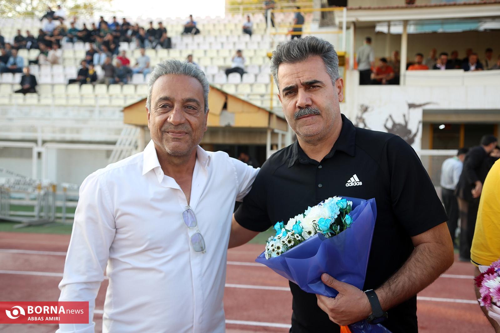 دیدار تیم های فوتبال برق شیراز - صنعت نفت آبادان