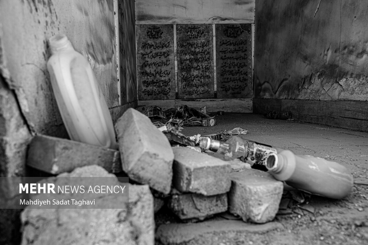 حال ناخوش مزار خفتگان باغ رضوان قم