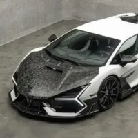 معرفی لامبورگینی روئلتو منصوری با قدرت بیشتر و ماسک فیبر کربنی!