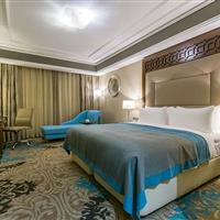 افتتاح مجموعه اقامتی ویژه ایثارگران در اراک با حضور استاندار مرکزی