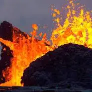 کارخانه زمین سازی ؛ 35سال فعالیت مداوم آتشفشان!