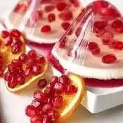 دسر انار خوشمزه با ۴ قلم مواد