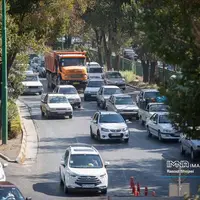 نصب حفاظ کناری بزرگراه شهید چمران اصفهان تا پایان سال