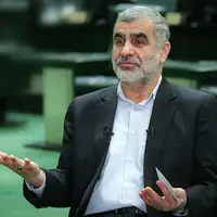 نیکزاد: فعلا همه باید اختلافات درون خانوادگی را کنار بگذاریم