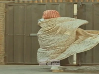 عطر بزنید، مخصوصا وقتی میخواین با خانوما حرف بزنید!