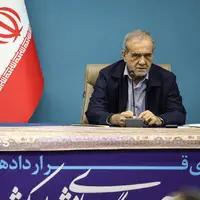 عکس/ امضای قرارداد جمع‌آوری گازهای مشعل میدان‌های نفتی با حضور رئیس‌جمهور