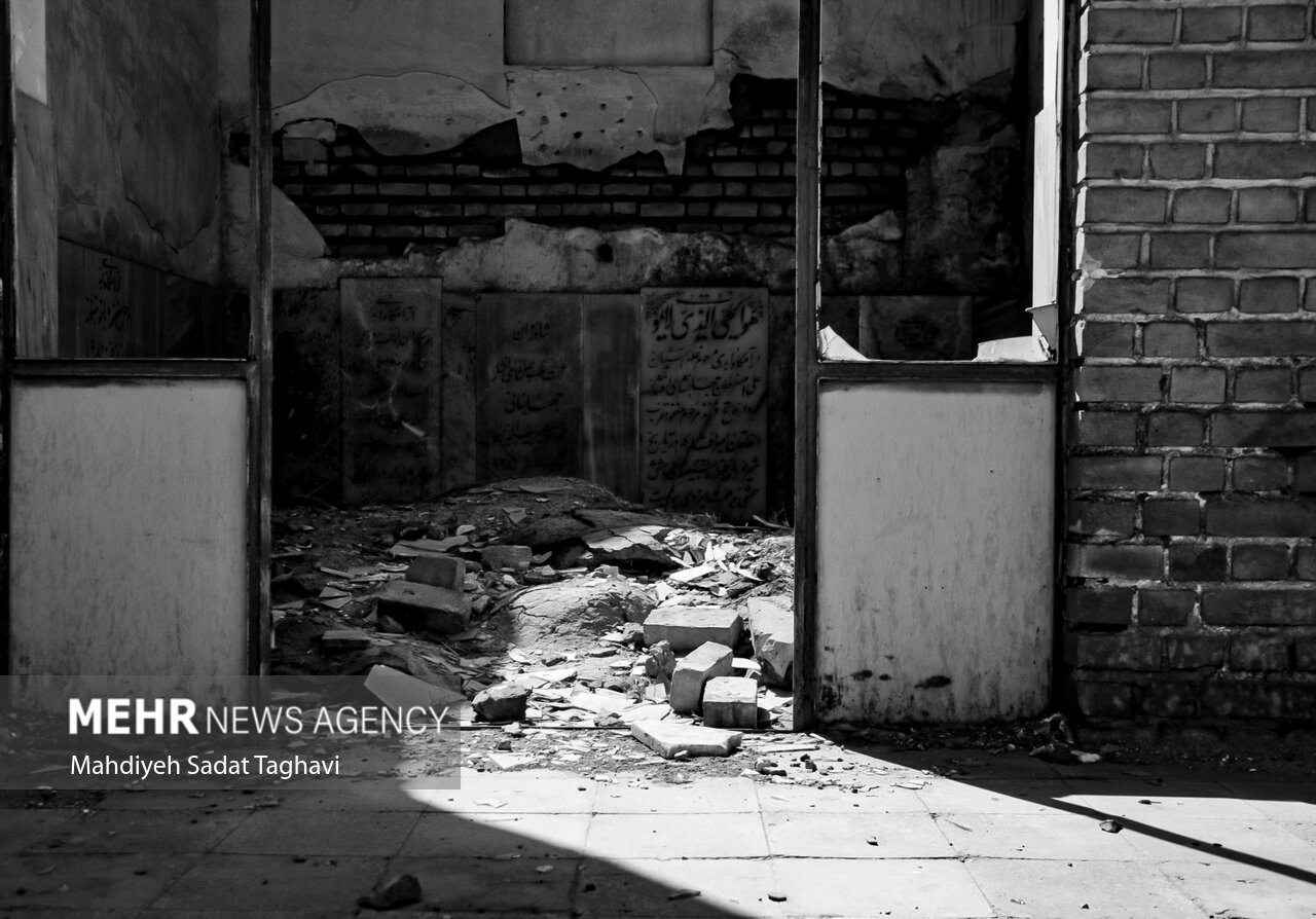 حال ناخوش مزار خفتگان باغ رضوان قم