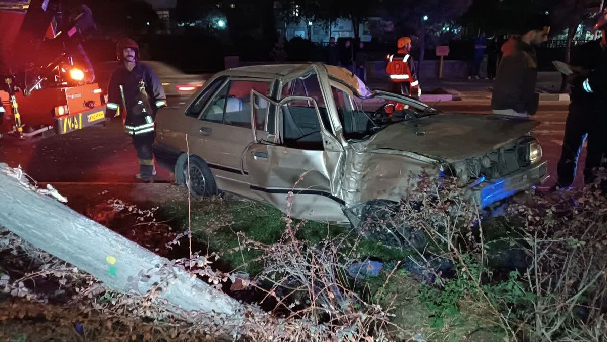 تصادف شدید در تقاطع سیدرضی مشهد با 2 مصدوم