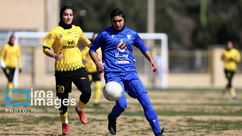 مالک باشگاه دنبال بهانه برای قطع حمایت مالی از تیم ایستا بود