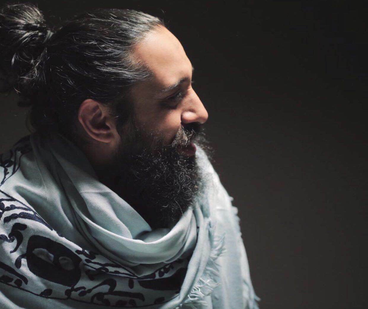 ترانه «خنده هاتو دوست دارم» با صدای روزبه نعمت الهی