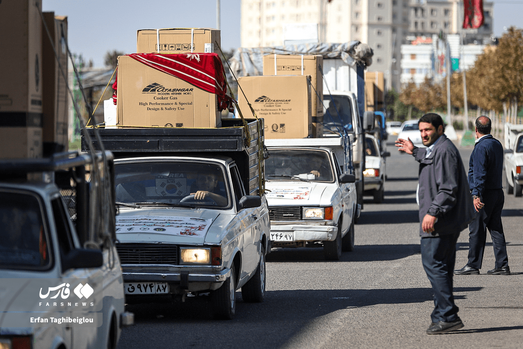 اهدای جیهزیه اهدایی مقام معظم رهبری به نوعروسان زنجان