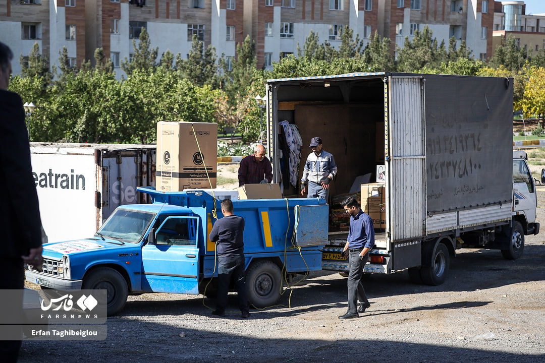 اهدای جیهزیه اهدایی مقام معظم رهبری به نوعروسان زنجان