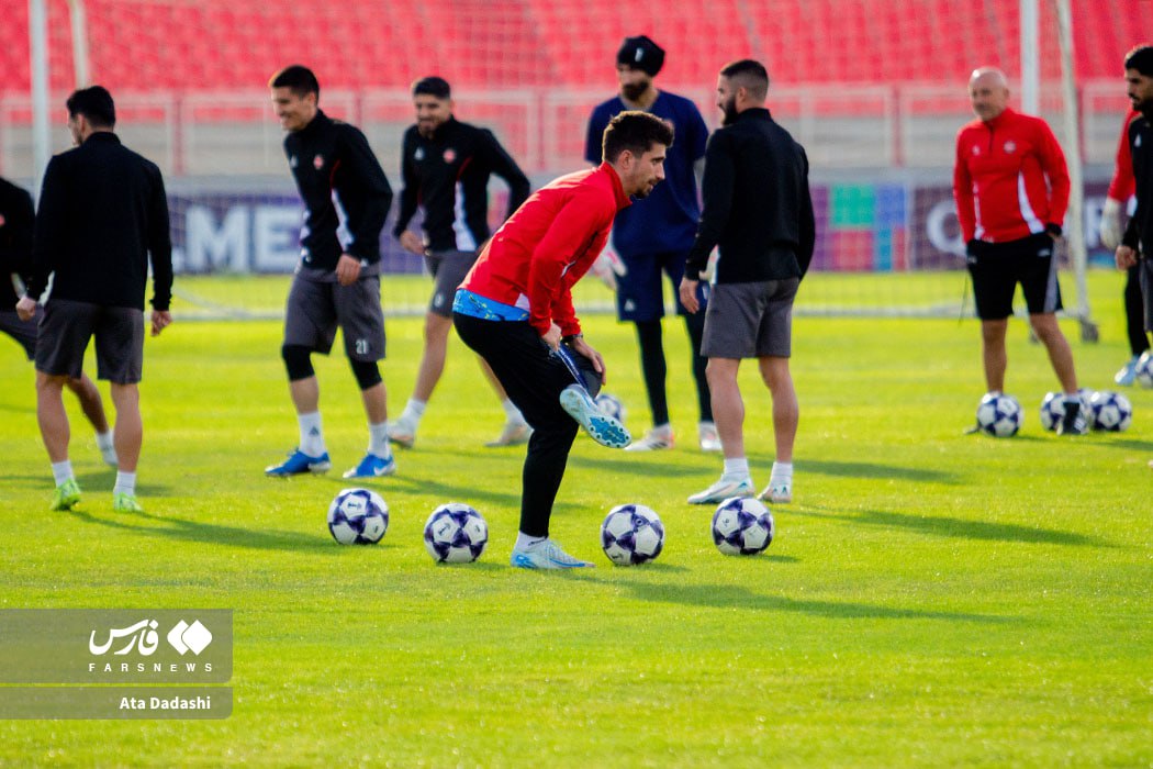 تمرین تیم‌های تراکتور و الشرطه عراق 