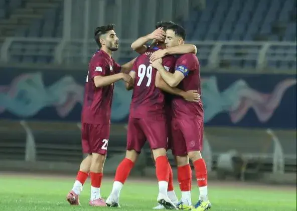 ورزشگاه امام رضا و پایان خواب طولانی