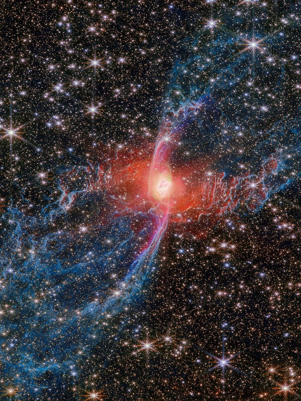 تصاویر تازه تلسکوپ جیمزوب از لحظه مرگ یک ستاره