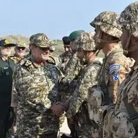 حضور دریادار تنگسیری در جزایر بوموسی و سیری