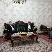 پیگیری‌ وضعیت استاد ایرانی زندانی در ترکیه؛ عراقچی با پدر احمدرضا بیضایی دیدار کرد