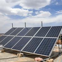 استاندار قم: شرایط حضور سرمایه‌گذاران انرژی پاک در استان فراهم است