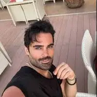 عکسی از محمدرضا حیاتی در کنسرت خواننده مشهور