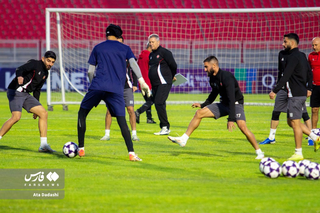 تمرین تیم‌های تراکتور و الشرطه عراق 