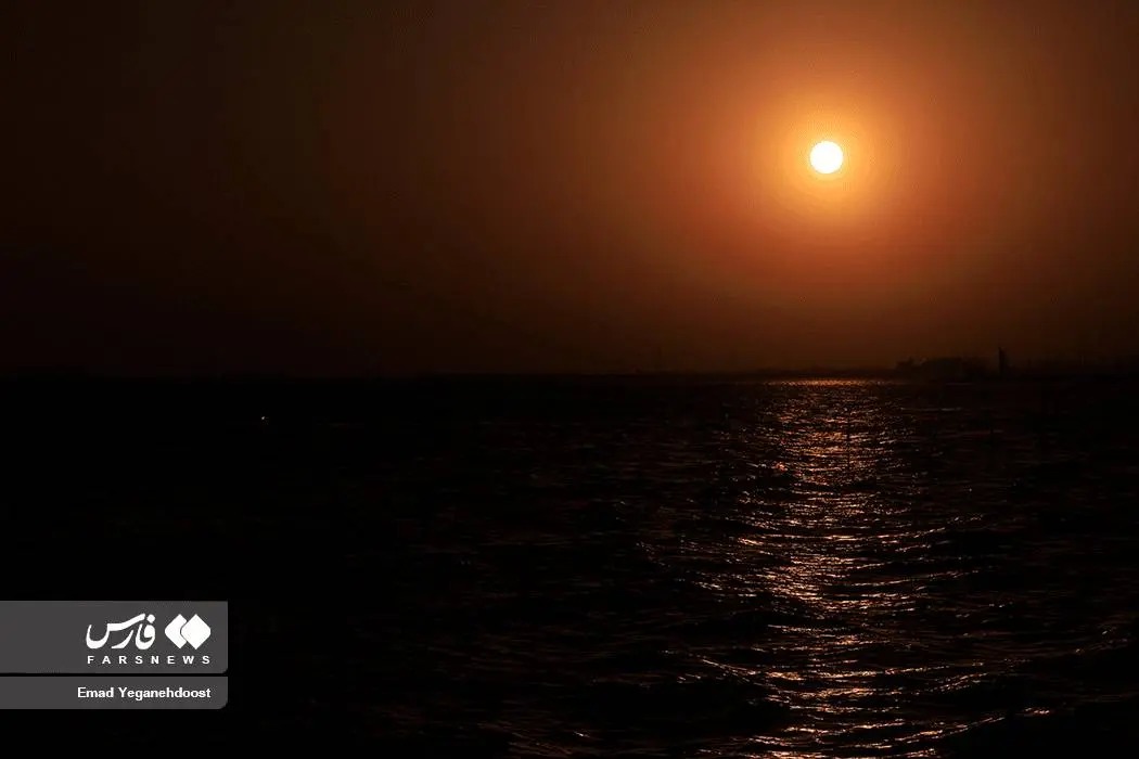  غروب دیدنی ساحل خواجه عطای بندرعباس