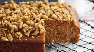 کیک گردویی کرمدار