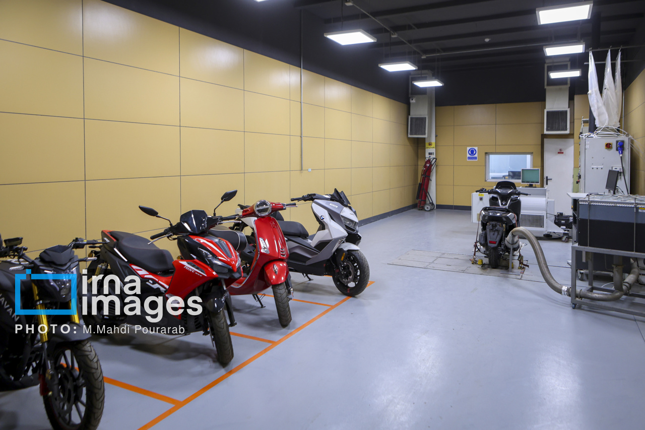 افتتاح آزمایشگاه آلایندگی خودرو