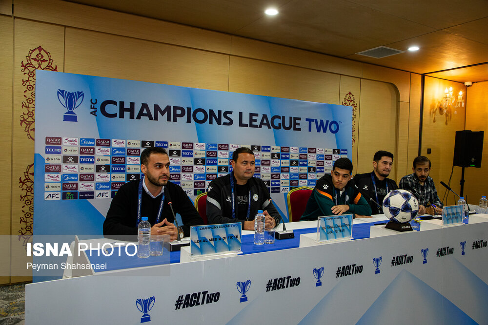 نشست خبری سرمربیان تیم‌های فوتبال سپاهان ایران و آخال ترکمنستان