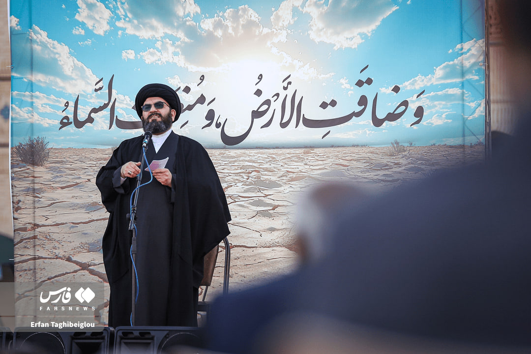 عکس/اقامه نماز طلب باران در زنجان