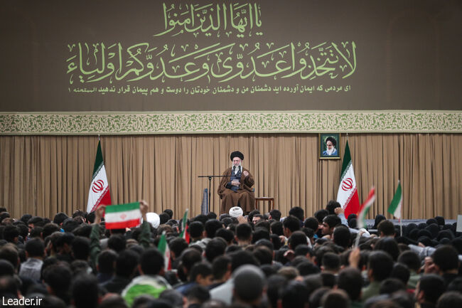 شرط رهبر انقلاب برای بررسی همکاری آمریکاییها با ایران