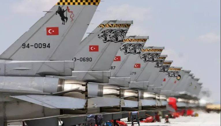 اسرائیل هیوم: ترکیه در حال ساخت پایگاهی فضایی در سومالی برای توسعه موشک‌های بالستیک دوربرد است