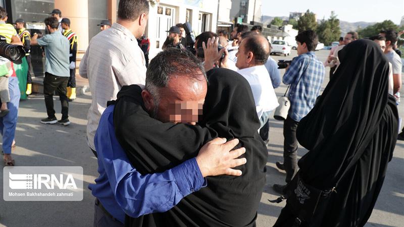 زندانیان آزاد، دل‌ها شاد؛ مهر مادران خیر خراسان شمالی بر دل‌ها نشست