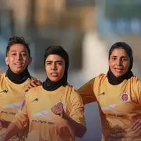 کری ستاره استقلالی خاتون جلوی چشم پرسپولیسی‌ها