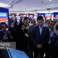 بازدید وزیر ارتباطات از نمایشگاه دستاوردهای علمی و فناورانه جهاد دانشگاهی