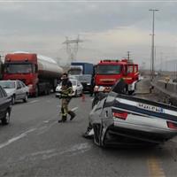 واژگونی و آتشسوزی خودرو در محور نیکشهر - ایرانشهر جان ۳ نفر را گرفت