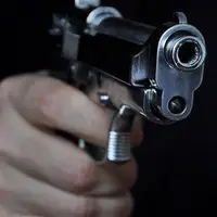 زورگیر مسلح با شلیک پلیس کشته شد