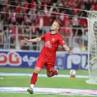 بازگشت مهاجم جنجالی به لیست تراکتور