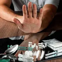 چگونه روابط انسانی از وسوسه مصرف مواد جلوگیری می‌کند