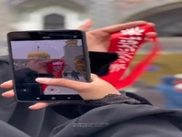  پرچم عزای فاطمی بر فراز گنبد امام رضا(ع) برافراشته شد