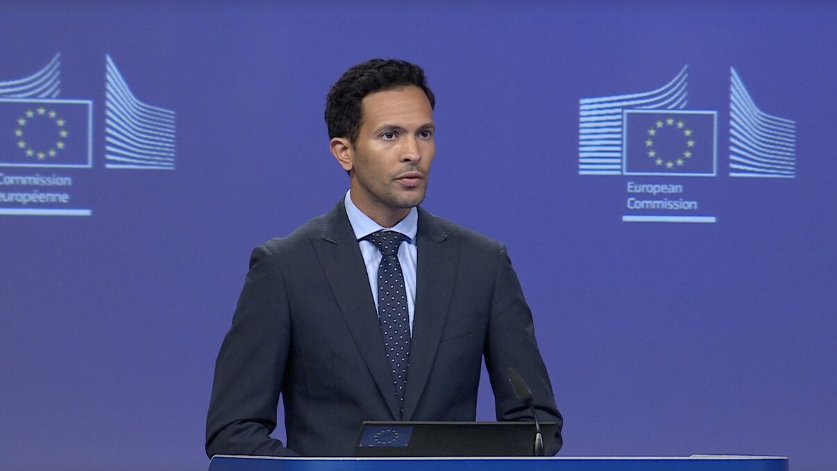 سخنگوی ارشد اتحادیه اروپا: مذاکره تنها راهحل پایدار در موضوع هستهای ایران است