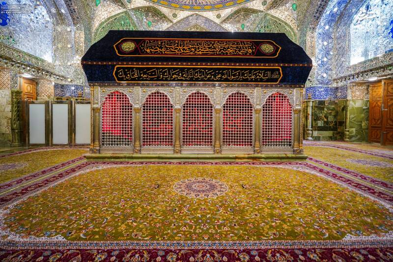 ضریح امیرالمومنین در عزای همسرش سیاهپوش شد