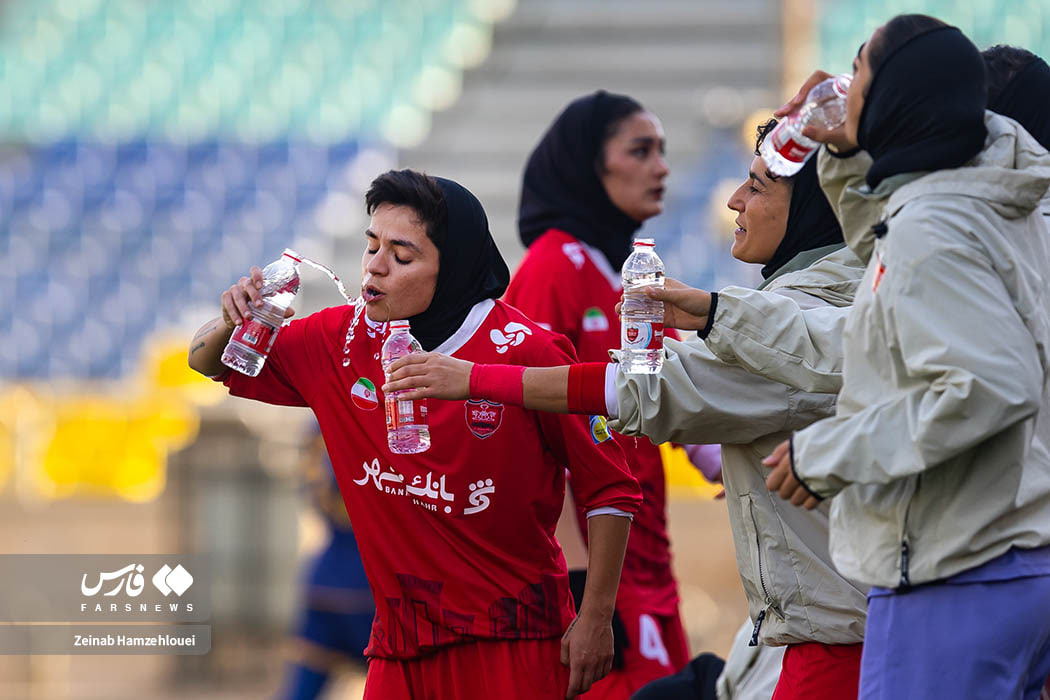 لیگ برتر فوتبال زنان ؛ پرسپولیس و خاتون بم