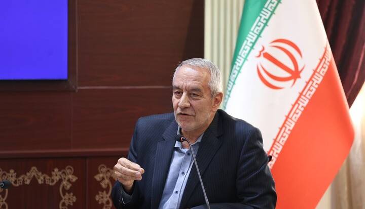 کفاشیان: قلعهنویی باید سرمربی تیم ملی بماند؛ گفتهایم برنامه بدهد!