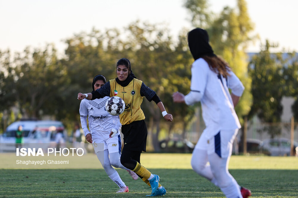 هفته چهارم لیگ برتر فوتبال بانوان ایران؛ سپاهان اصفهان و ملوان بندرانزلی