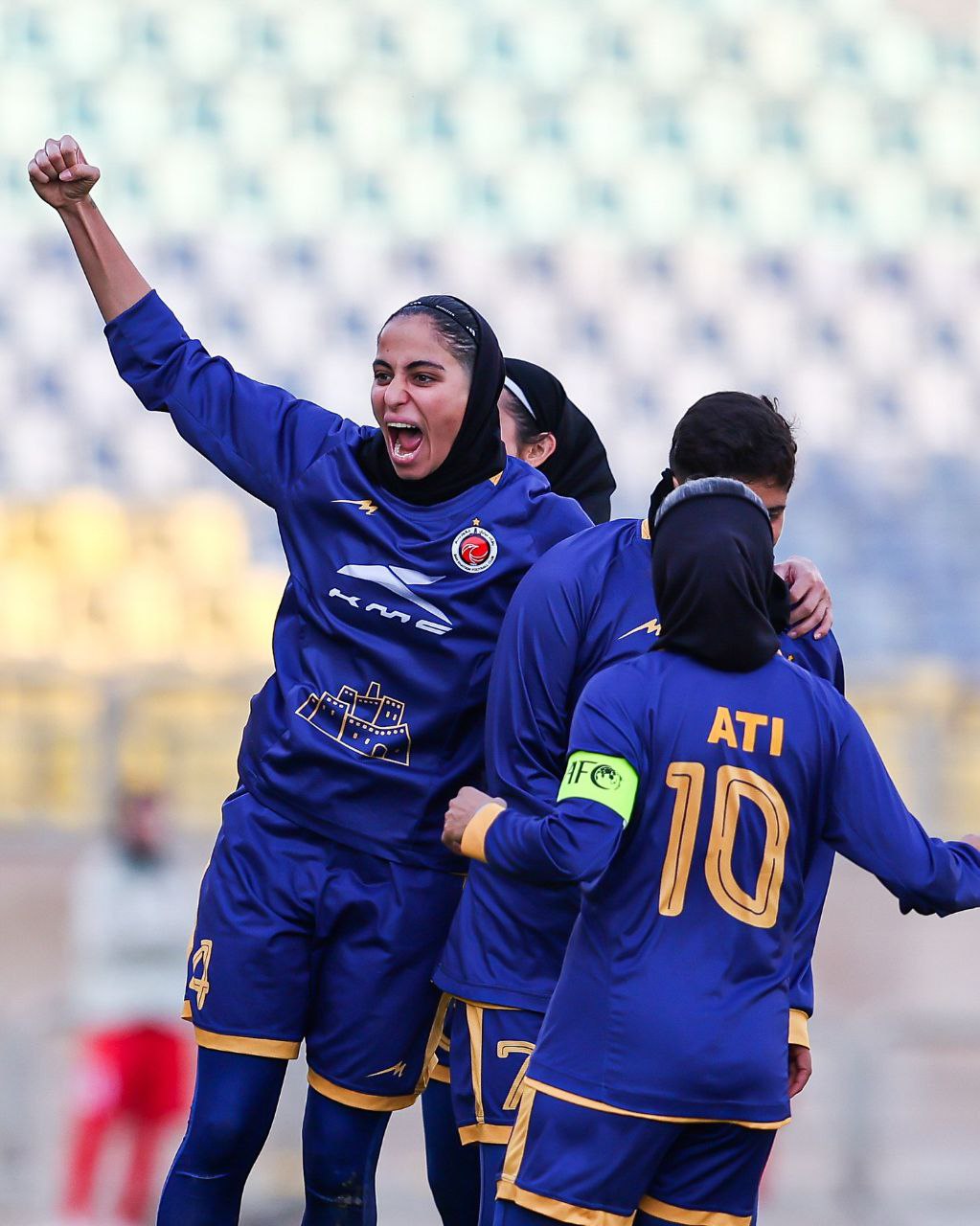تصاویری از  پیروزی تیم خاتون بم بانوان مقابل پرسپولیس