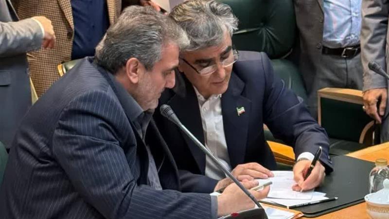 پیگیری‌ استاندار سمنان در موضوع نیازهای ارزی صنایع از رییس‌کل بانک مرکزی